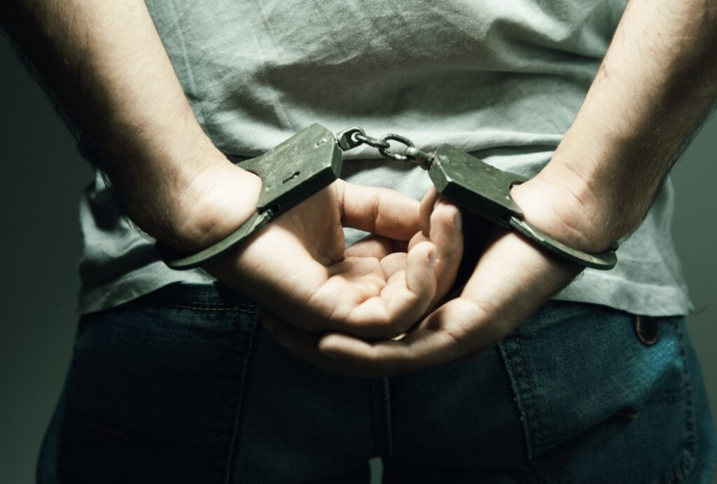 30-letni mężczyzna z Bemowa zatrzymany za posiadanie narkotyków