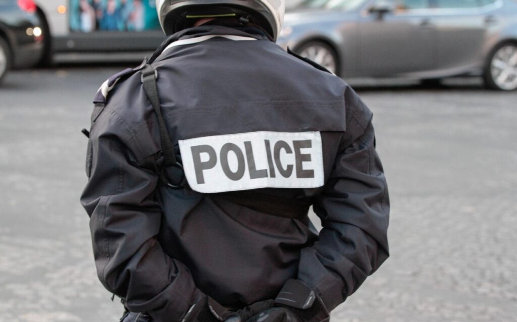 38-latka ukradła towary warte ponad 1700 złotych: szybka interwencja policji z Bielan
